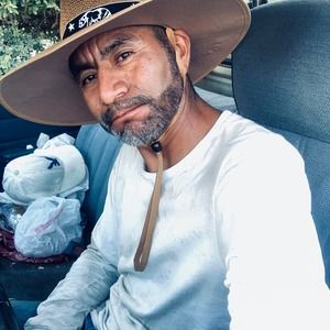 Meet your Posher, Abundio